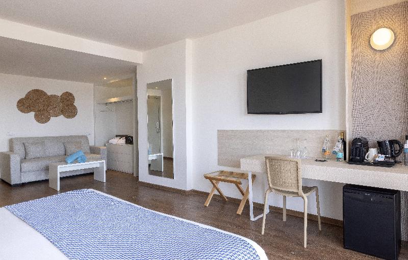 Alua Calas de Mallorca Resort - Oda