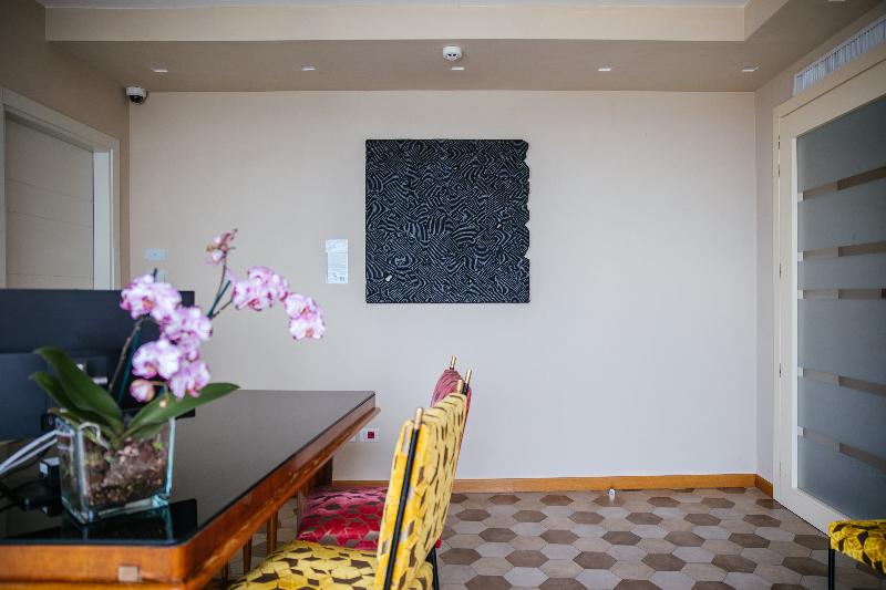 Villa Fiorella Art Hotel - Lobi