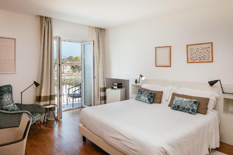 Villa Fiorella Art Hotel - Oda