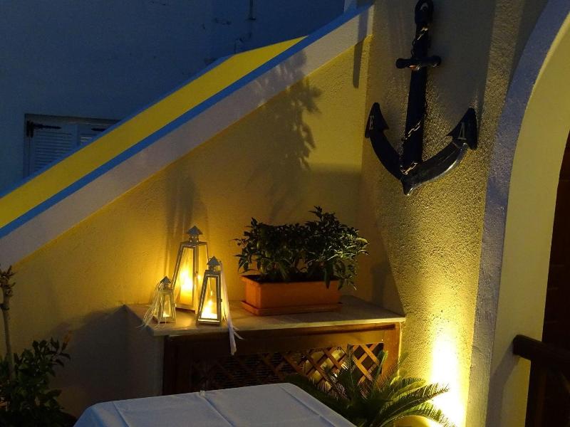Chez Sophie Rooms And Suites - Genel
