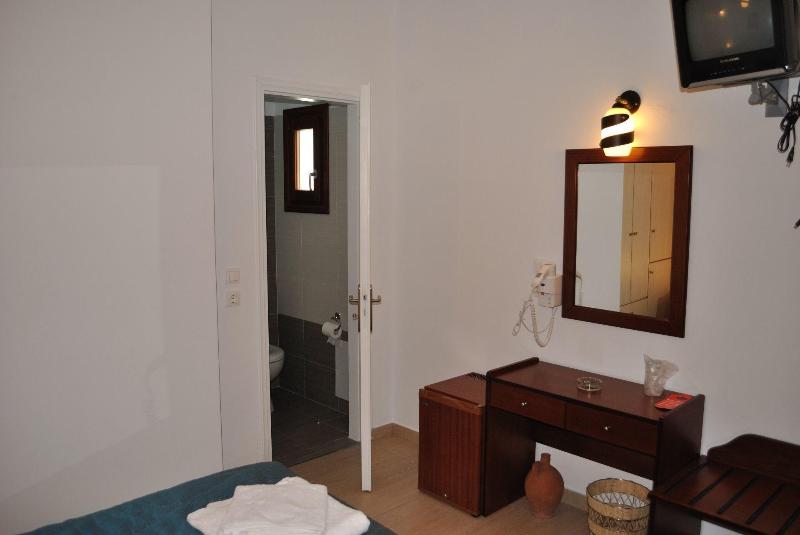 Chez Sophie Rooms And Suites - Oda