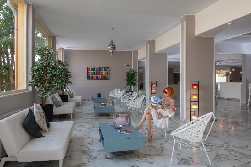 Hotel President Sea Palace - Lobi