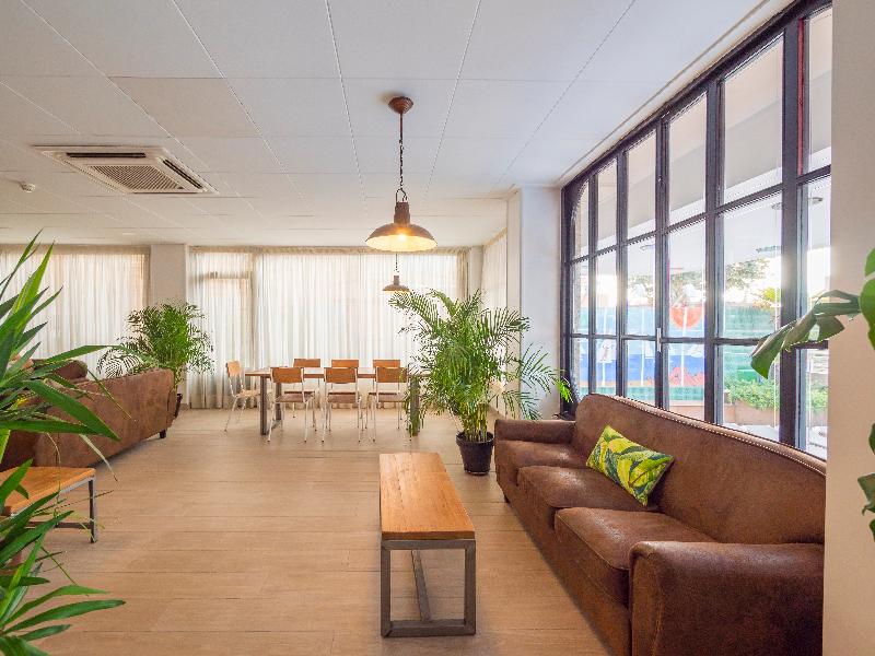 Hotel Checkin Garbí - Lobi