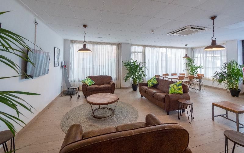 Hotel Checkin Garbí - Lobi