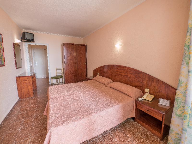 Hotel Checkin Garbí - Oda