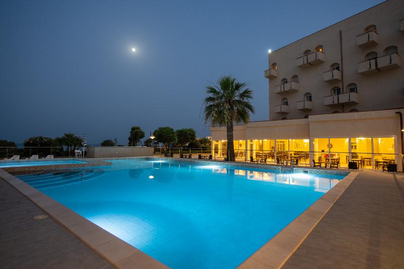 Hotel Club Eloro - Havuz