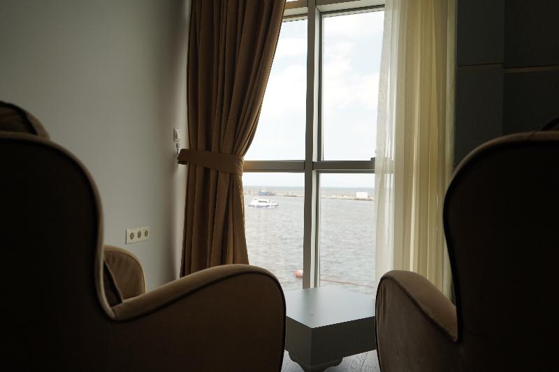 Pasaport Pier Hotel - Oda