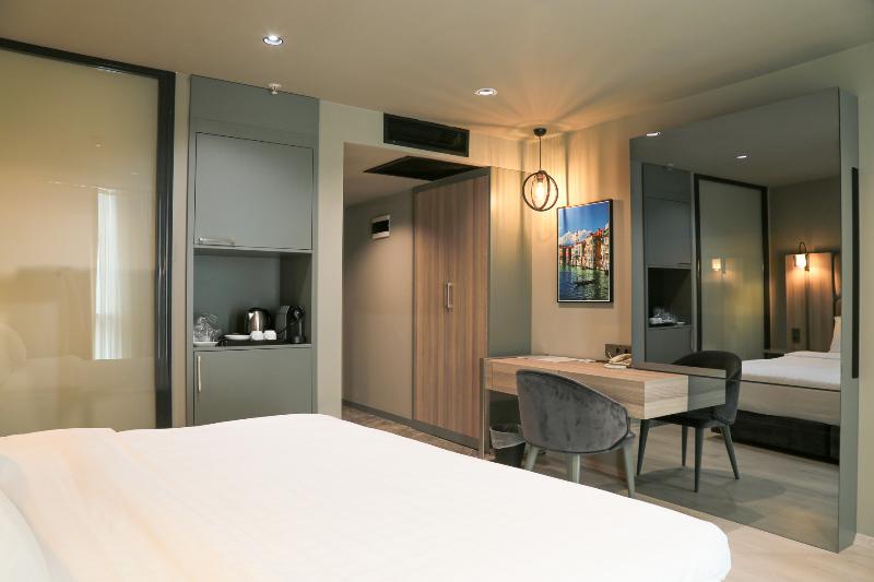 Pasaport Pier Hotel - Oda