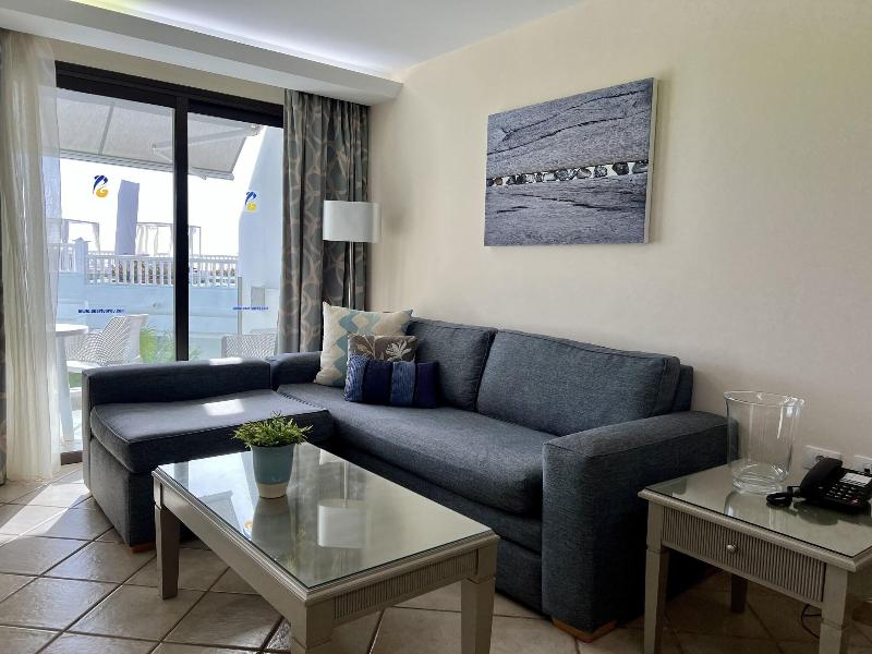 Pearly Grey Ocean Club - Oda