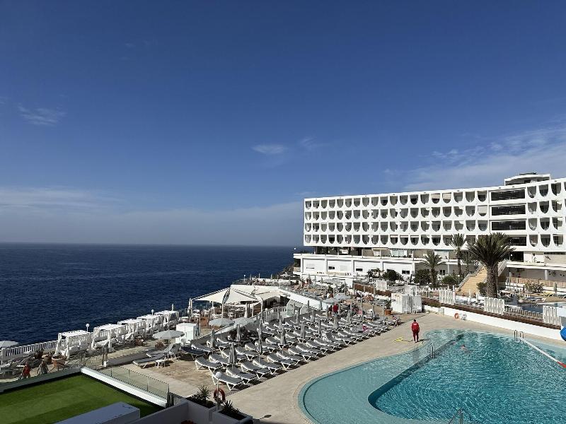 Pearly Grey Ocean Club - Oda