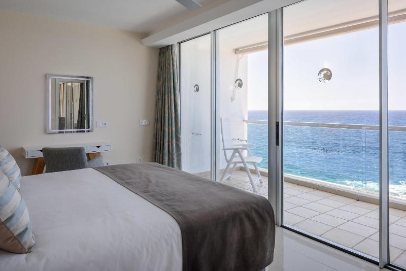 Pearly Grey Ocean Club - Oda