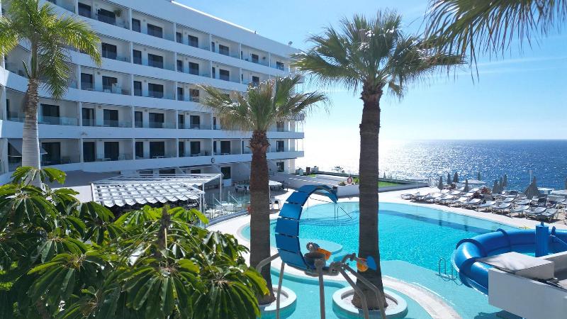 Pearly Grey Ocean Club - Havuz