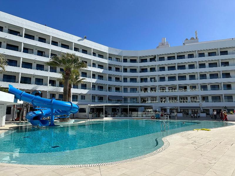 Pearly Grey Ocean Club - Havuz