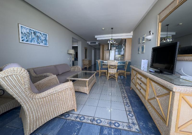 Holiday Club Jardin Amadores - Oda
