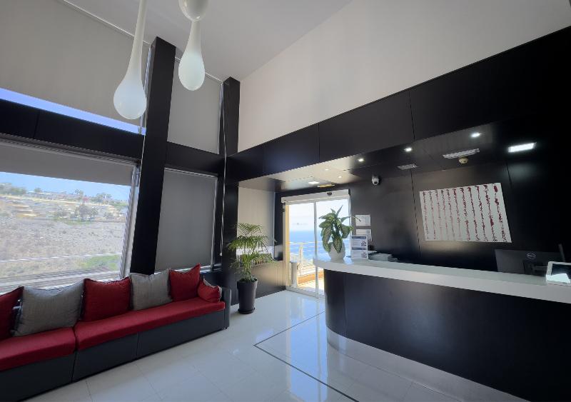 Holiday Club Sol Amadores - Lobi