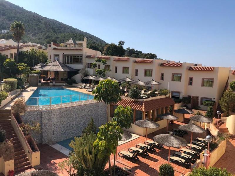 Albir Hills Apartments - Genel