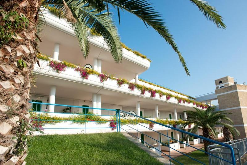 Cala Corvino Hotel Resort - Lobi