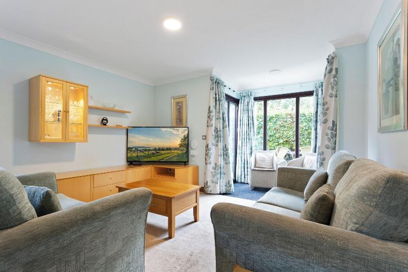 The Burnside Park Owners Club - Oda