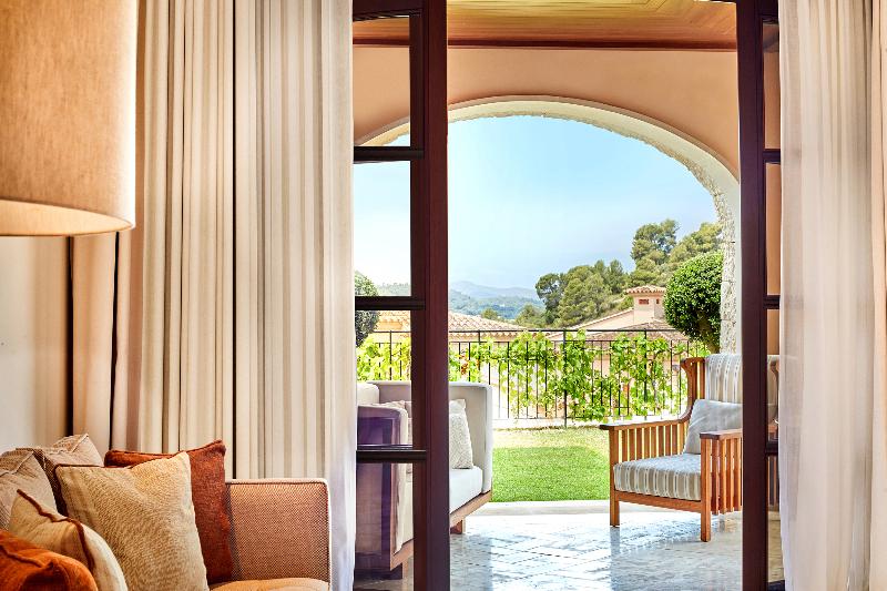 Cap Vermell Grand Hotel - Oda