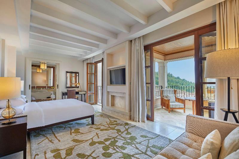 Cap Vermell Grand Hotel - Oda