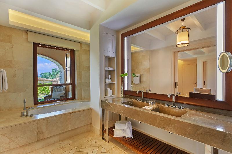 Cap Vermell Grand Hotel - Oda