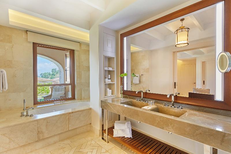 Cap Vermell Grand Hotel - Oda