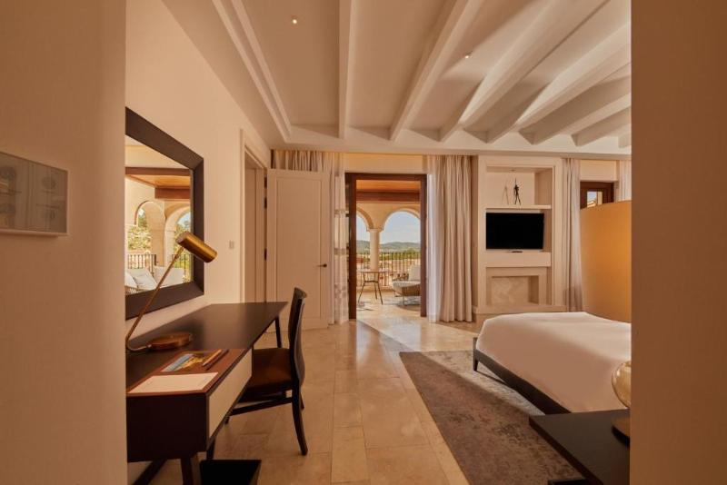 Cap Vermell Grand Hotel - Oda
