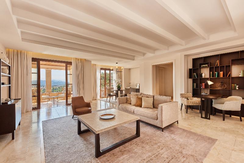 Cap Vermell Grand Hotel - Oda