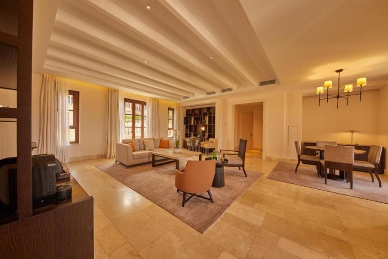 Cap Vermell Grand Hotel - Oda