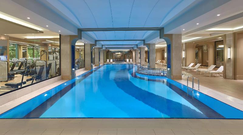 Elite World Grand İstanbul Basın Ekspres Hotel - Havuz
