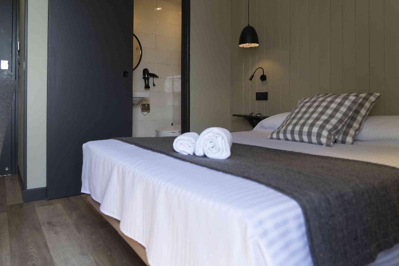 Hotel SUB - Oda