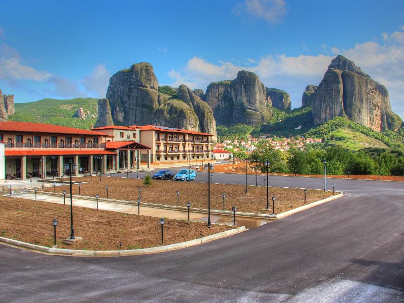 Grand Meteora - Genel