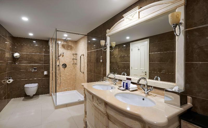 DoubleTree by Hilton Hotel & Spa Liverpool - Oda