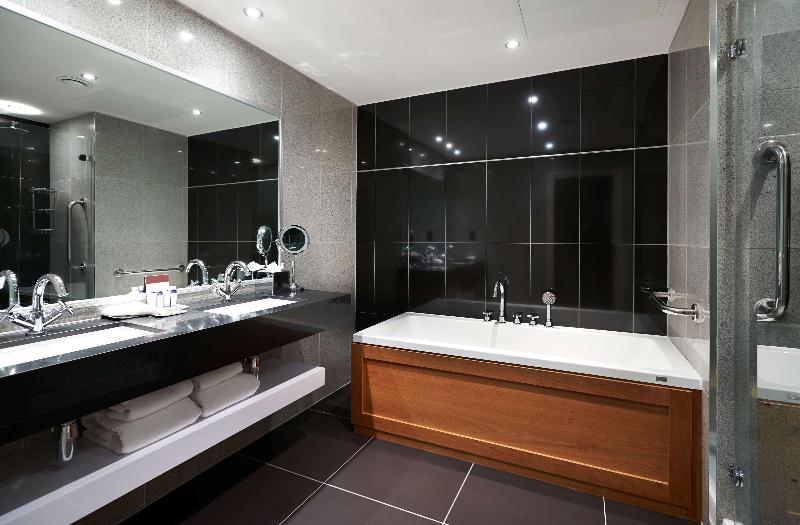 DoubleTree by Hilton Hotel & Spa Liverpool - Oda