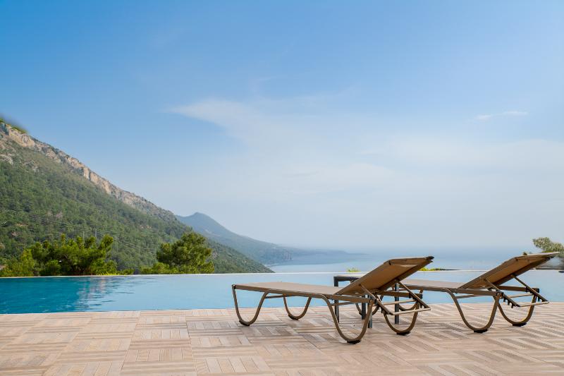 Ramada By Wyndham Fethiye Oludeniz - Havuz