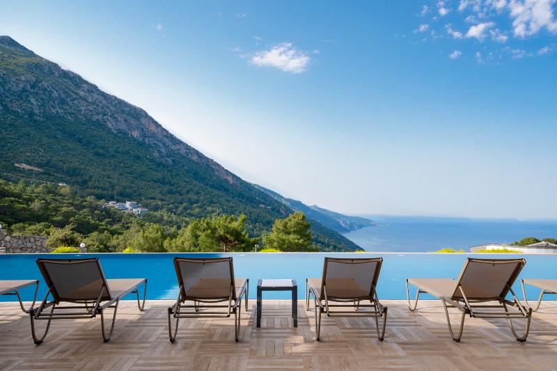Ramada By Wyndham Fethiye Oludeniz - Havuz