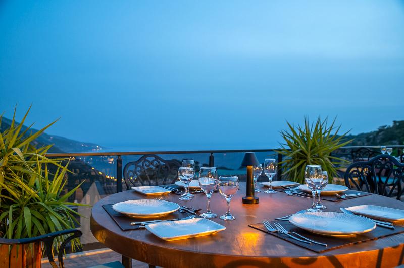 Ramada By Wyndham Fethiye Oludeniz - Restoran