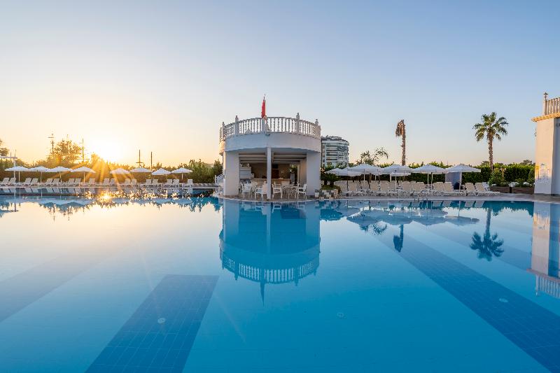 Jadore Deluxe Hotel & Spa - Havuz