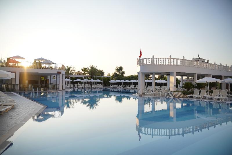 Jadore Deluxe Hotel & Spa - Havuz