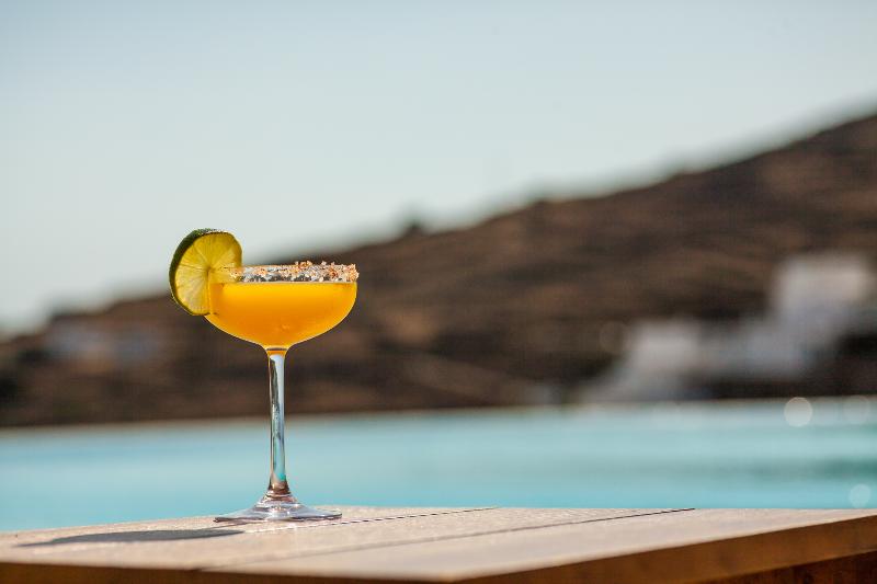 Aeolis Tinos Suites - Bar