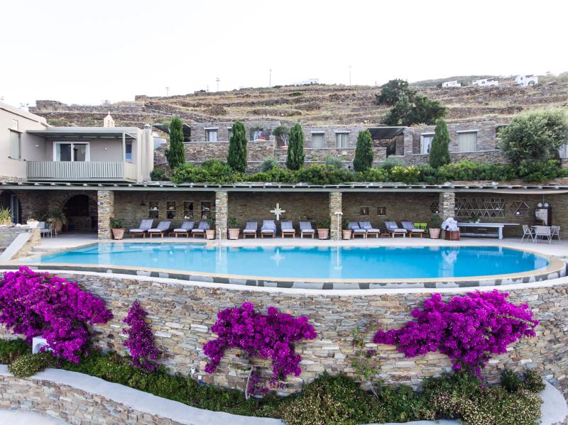 Aeolis Tinos Suites - Havuz