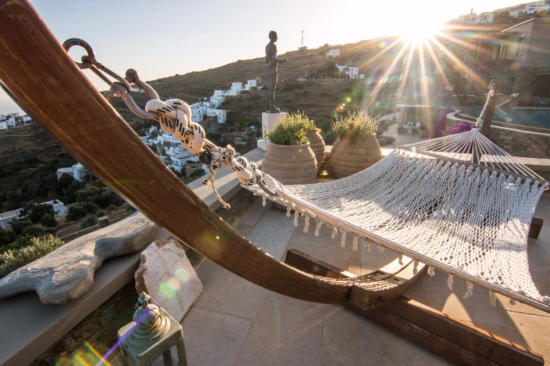 Aeolis Tinos Suites - Teras