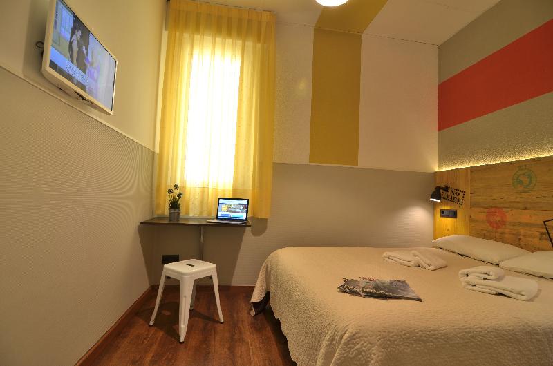 Far Home Atocha - Oda