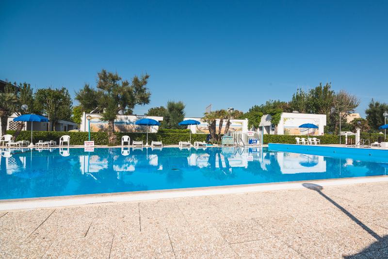 Club del Sole Le Mimose Family Resort - Havuz