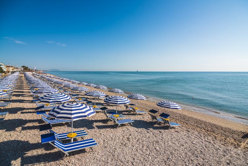 Club del Sole Le Mimose Family Resort - Plaj