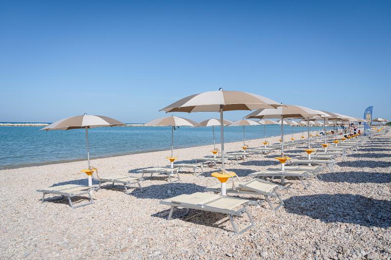 Club del Sole Le Mimose Family Resort - Plaj