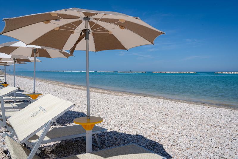 Club del Sole Le Mimose Family Resort - Plaj