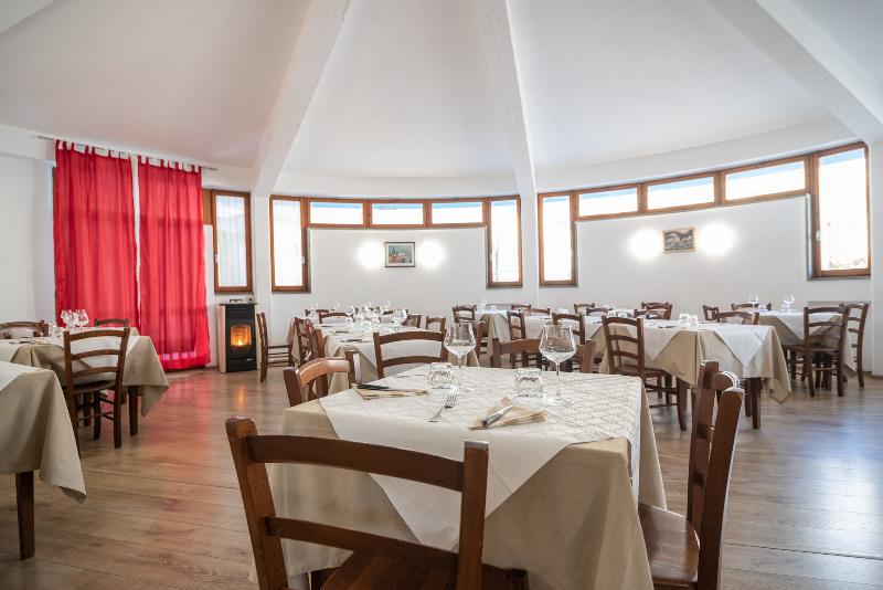 Club del Sole Le Mimose Family Resort - Restoran
