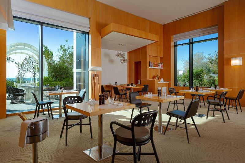 Baku Marriott Hotel Boulevard - Restoran