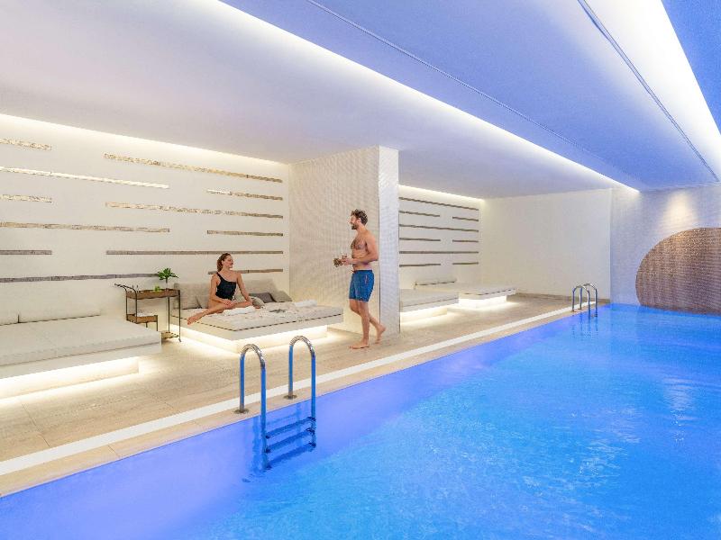 Novotel İstanbul Bosphorus - Havuz